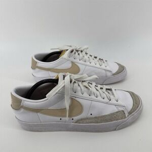 Nike Blazer Low '77 Women's Sneakers White/Pale Coral Size 9‎